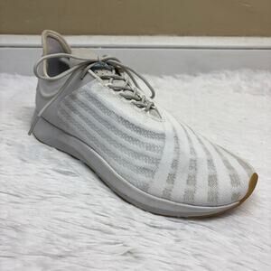 Saysh One White Breathable Lightweight Everyday Sneakers Size 10.5
